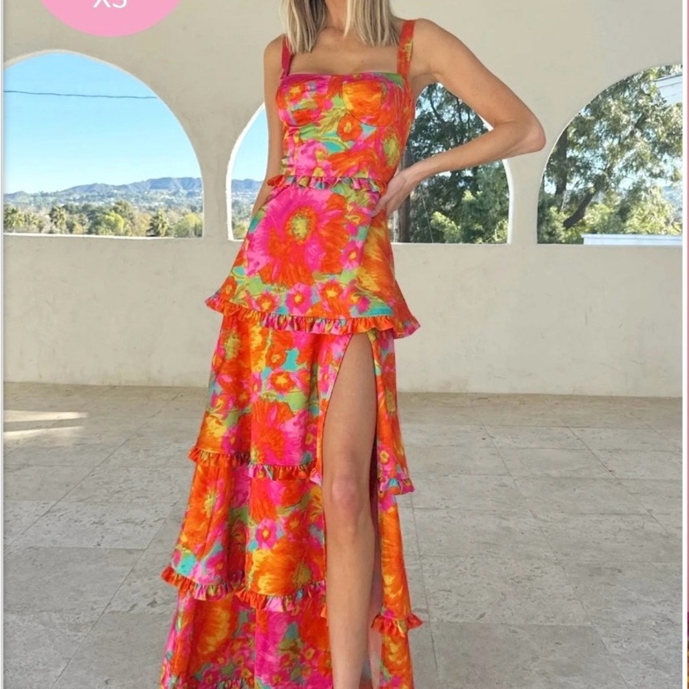 NWT Show Me Your Mumu Lady Corset Dress in Miss Malibu 🌺
Size Large